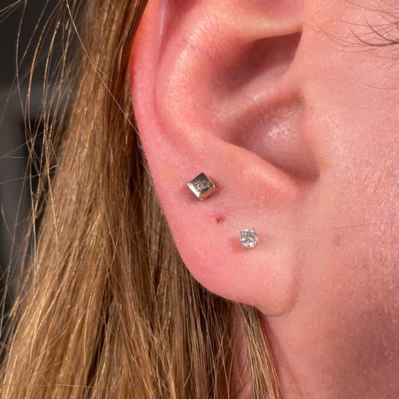 💎diamond stud earrings💎 - Picture 5 of 5